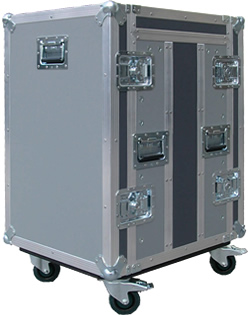 FOH Rack Flightcase mit Schockabsorbern fr die eingebaute Elektronik